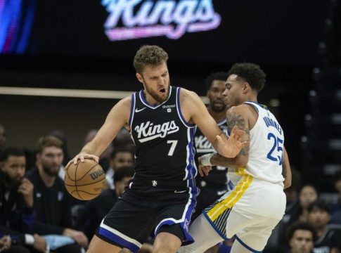 Ο Τομπσόν «σκότωσε» στο φινάλε τους Κινγκς του άστοχου Βεζένκοφ (102-101) – Αδιανόητοι Σέλτικς διέσυραν τους Πέισερς με 51 πόντους (155-104)