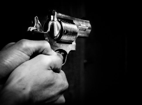 Γαμπρός αυτοκτόνησε αφού σκότωσε νύφη, πεθερά και κουνιάδα στο γλέντι του γάμου