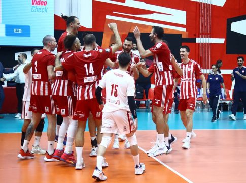 Ολυμπιακός – Νεφτοχιμίκ 3-1: «Πάτησαν» τους Βούλγαρους οι ερυθρόλευκοι και έκαναν αποφασιστικό βήμα πρόκρισης