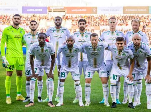 Συνεχίζει αήττητη στο πρωτάθλημα