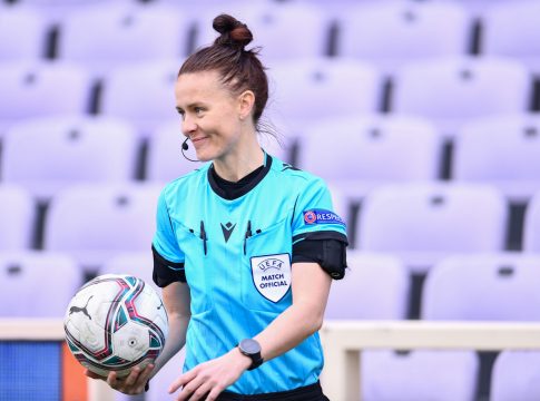 H Ρεμπέκα Γουέλτς θα γράψει ιστορία στο Φούλαμ – Μάντσεστερ Γιουνάιτεντ