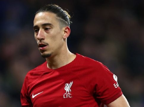 Υπέροχος συνδυασμός Τσιμίκα – Χάκπο για το 1-0 των «Ρεντς» (vid)