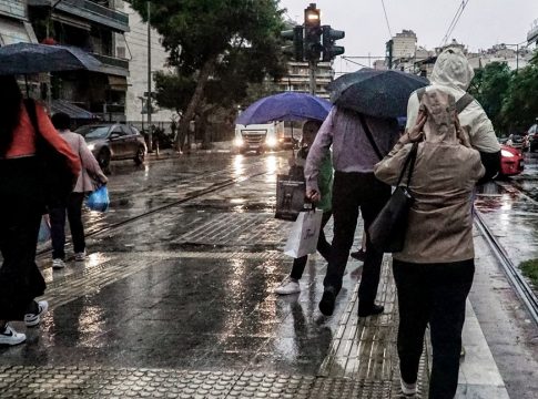 Καιρός: Αλλαγή σκηνικού με βροχές και καταιγίδες