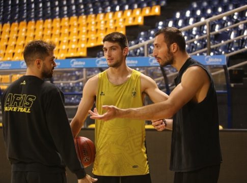 Άρης: Μέρος της προπόνησης ο Σλαφτσάκης, εκτός ο Μπλούμπεργκς