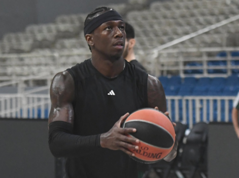 Προπονήθηκε και ταξιδεύει στο Βερολίνο για τον αγώνα με την Άλμπα ο Ναν – Μέσα και ο Βιλντόζα (pics)