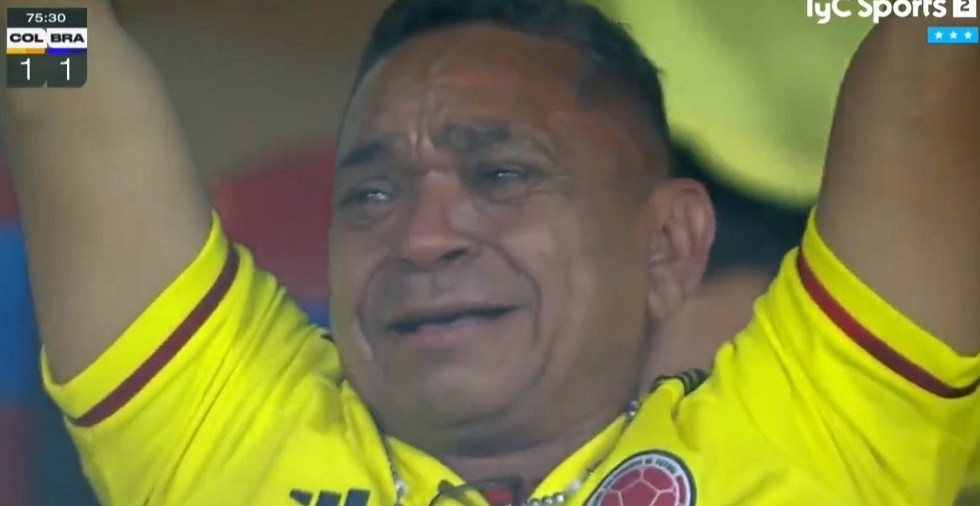 Απίστευτες στιγμές: Τα δάκρυα του πατέρα του Λουίς Ντίας στο γκολ νίκης του γιου του κόντρα στη Βραζιλία (vid)