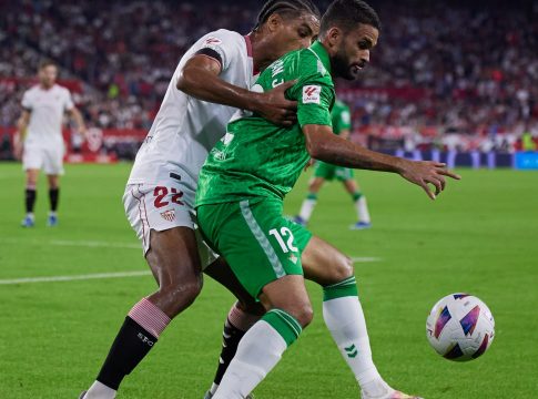Σεβίλλη-Μπέτις 1-1: Ο Ράκιτιτς με γκολάρα έσωσε το βαθμό για τη Σεβίλλη