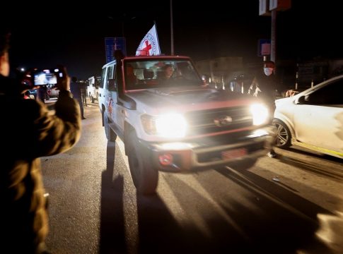 Χαμάς: Όχι σε απελευθέρωση άλλων ομήρων χωρίς νέα κατάπαυση του πυρός στη Γάζα