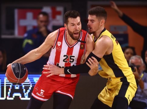 Με… κεκτημένη ταχύτητα από το Βερολίνο ο Ολυμπιακός φιλοξενεί τον Άρη