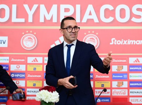 Η «εντολή» του Πέδρο Αλβες στους παίκτες και η πρώτη του «μεταγραφή» στον Ολυμπιακό