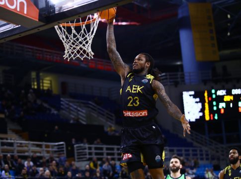 Aπό την ΑΕΚ σε ομάδα της Euroleague ο ΜάκΛεμορ;