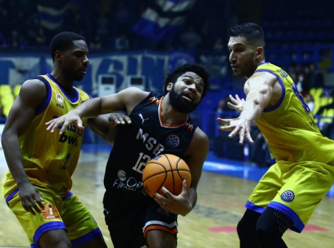 Περιστέρι – Λε Μαν 78-86: Τα χάλασε όλα στην τελευταία περίοδο η ομάδα του Σπανούλη