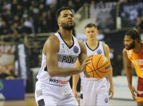 Χάρισον: «Φοβερή η ατμόσφαιρα στην έδρα μας, για το καλύτερο με Τόφας»