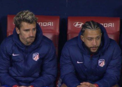 Δεν το πήρε και πολύ ψύχραιμα: Η αντίδραση του Γκριεζμάν όταν έγινε αλλαγή (vid)