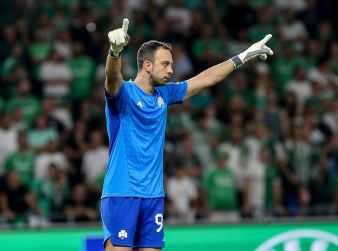 Η UEFA αποθέωσε τον Μπρινιόλι για την τριπλή απόκρουση κόντρα στην Βιγιαρεάλ (vid)