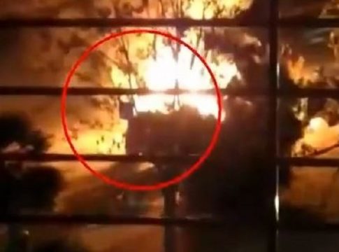 Μενίδι: Θρίλερ με την απανθρακωμένη σορό σε φλεγόμενο ΙΧ – Νέα δεδομένα βάζει ο αδερφός του 44χρονου