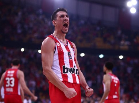 Λαρεντζάκης: «Πιστεύω θα βγάλουμε αντίδραση και θα είμαστε αυτοί που πρέπει»