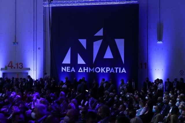 Aς μετονομαστεί επιτέλους, Νέα Λουκετοκρατία