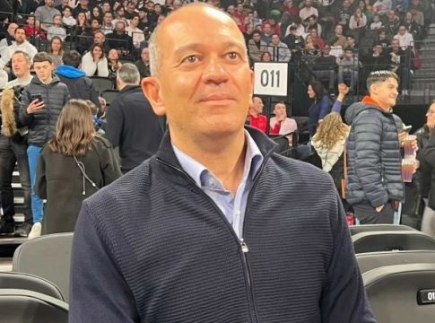 Ολυμπιακός: Ο Γιώργος Αγγελόπουλος στο πλευρό της ομάδας (pic)