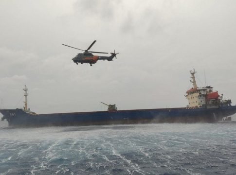 Δεν είναι ισραηλινά τα πλοία που έγιναν στόχος των Χούθι, λέει εκπρόσωπος του στρατού