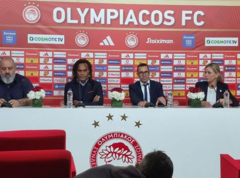 Live Streaming: Η παρουσίαση του Πέδρο Άλβες από τον Ολυμπιακό
