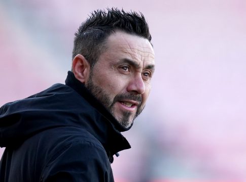 Ντε Τσέρμπι: «Τιμή μου να δουλεύω στην Μπράιτον, υπάρχουν συζητήσεις για νέο συμβόλαιο»