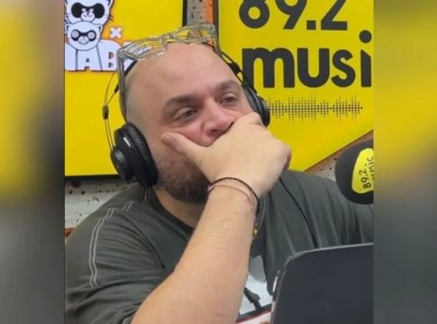 Φάνης Λαμπρόπουλος: «Δεν μπορώ τον βλάκα τον Μαραβέγια» είπε σε ακροατή… μόνο που ήταν ο ίδιος ο Μαραβέγιας!