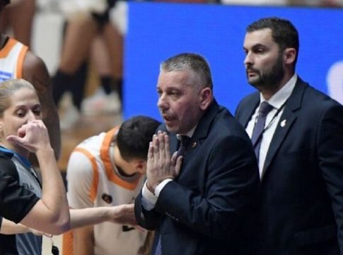 Μενουδάκος: «Συγκινητικός ο τρόπος που ανταπεξήλθαν οι παίκτες, κίνητρο για όλους μας η ατυχία με τον Χέιλ»