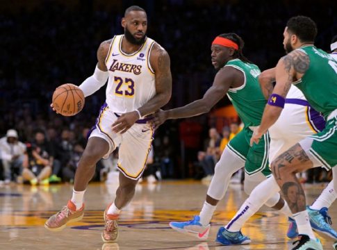 ΛεΜπρόν: «Δεν μπορούμε ακόμα να ανταγωνιστούμε τις κορυφαίες ομάδες» (pic)