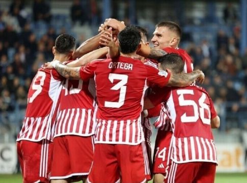 Superleague και Αϊντχόφεν