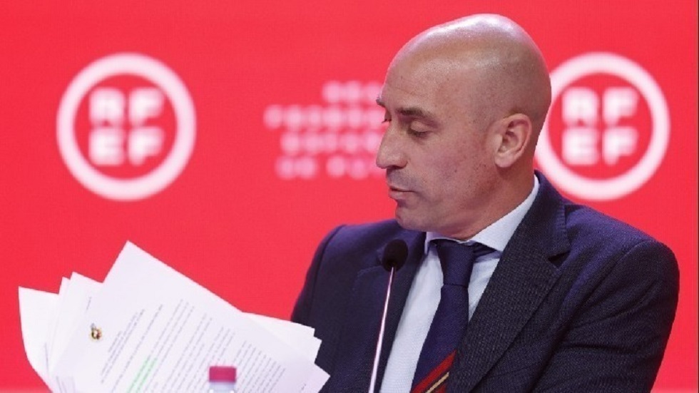 Πιο αυστηρές κυρώσεις στον Ρουμπιάλες εξέτασε η FIFA