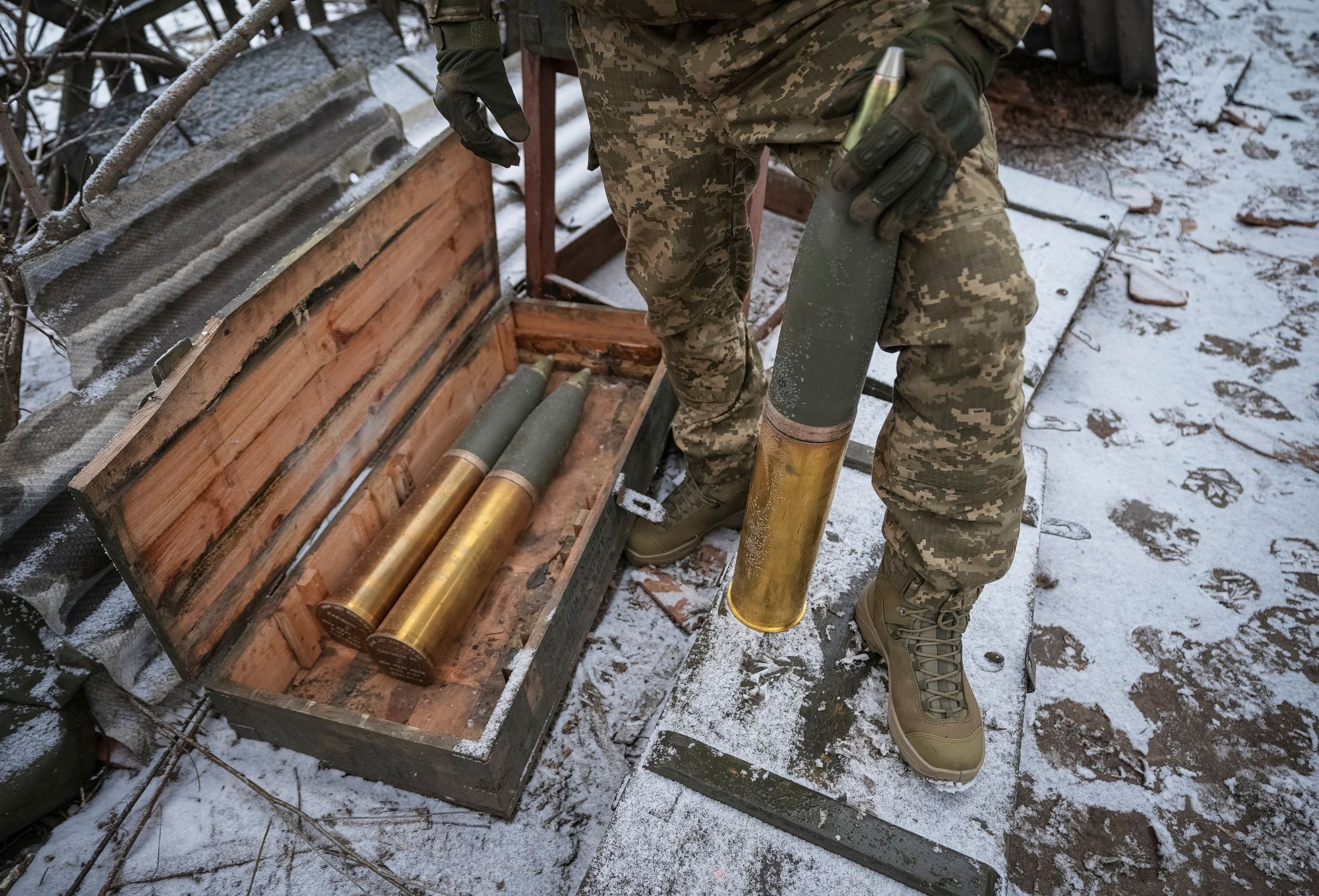 Ουκρανία: Η SBU αποκάλυψε μαζική απάτη στην προμήθεια όπλων άνω των 40 εκάτ. δολαρίων