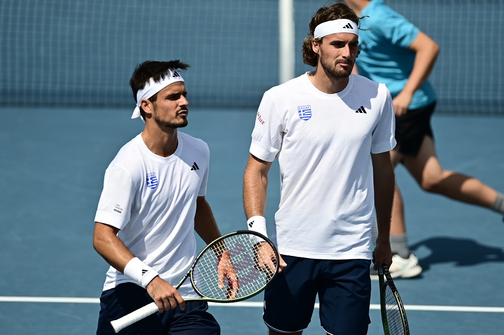 Australian Open: Αποκλεισμός για τα αδέρφια Τσιτσιπά στο διπλό (2-0)