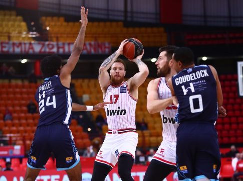 LIVE: Ολυμπιακός – Κολοσσός Ρόδου 71-52 (Τελικό)