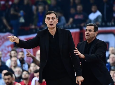 Τρεις νίκες και μια διακοπή «βάλσαμο»