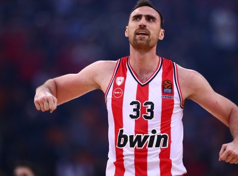 Ιστορική βραδιά για τον Μιλουτίνοφ με ρεκόρ καριέρας στα ριμπάουντ