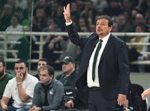 Αταμάν: «Παίξαμε με 8 ξένους του Ολυμπιακού έναντι 5 δικών μας»