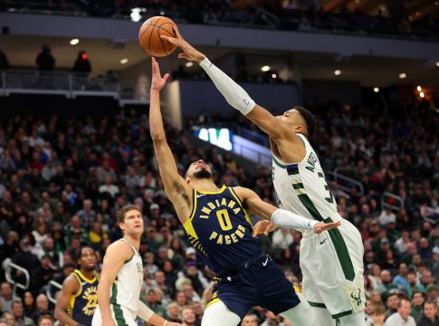 Μπακς – Πέισερς 113-122: Με το αριστερό στο νέο έτος το Μιλγουόκι