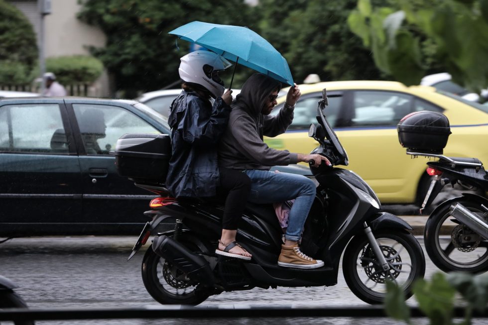 Άστατος ο καιρός την Πέμπτη με τοπικές βροχές