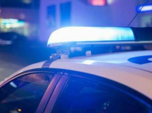 Άνδρας περιέλουσε τη σύζυγό του με εύφλεκτο υγρό και της έβαλε φωτιά