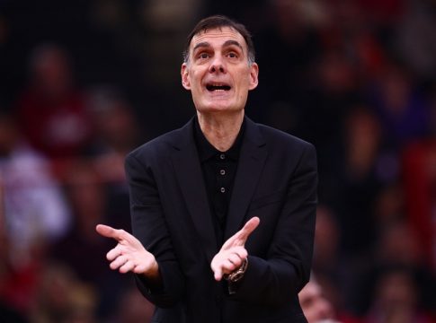 Ποιος θα ήθελε να είναι στη θέση του Μπαρτζώκα;