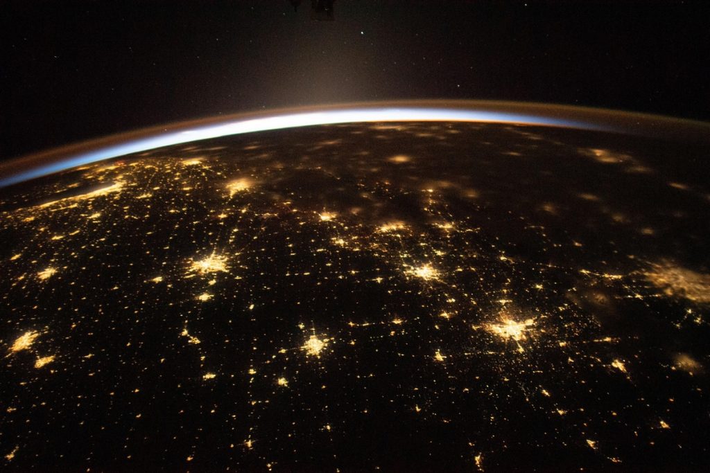 Πρωτοχρονιά 2024: Εντυπωσιακές εικόνες της NASA από το το διάστημα – Έλαμψε η Γη