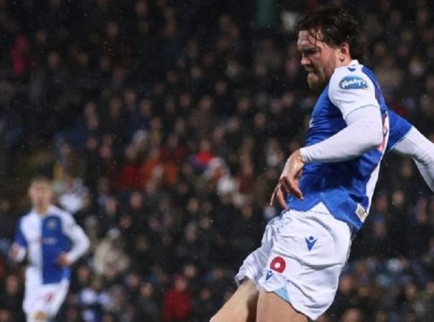 Με «περίπατο» στους «16» του FA Cup η Μπλάκμπερν (4-1)