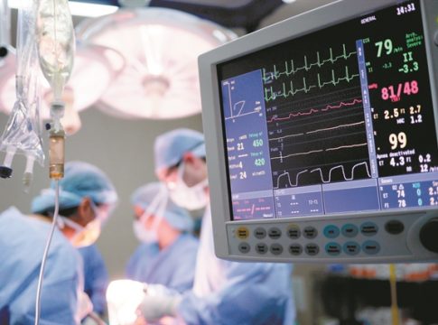 «Τον έδιωξαν από το νοσοκομείο και τελικά είχε περιτονίτιδα» – Ασθενής κόντεψε να πεθάνει από λάθος διάγνωση