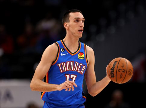 Ελεύθερος από τους Θάντερ ο Ποκουσέφσκι!