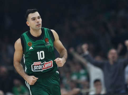 Η… ιδιαίτερη αναφορά του πατέρα του Ντόρσεϊ στον Κώστα Σλούκα