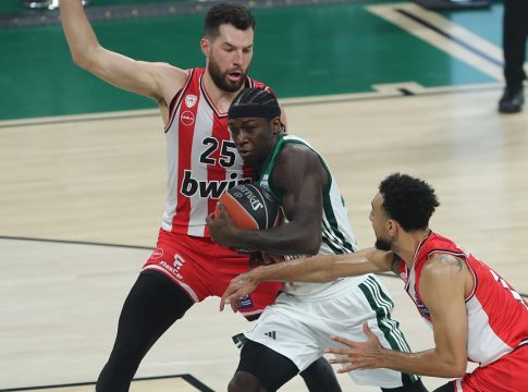 Euroleague: Πόσο πιθανό είναι να δούμε Παναθηναϊκός-Ολυμπιακός στα playoffs. Τι λέει το πρόγραμμα και οι αριθμοί
