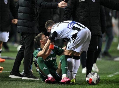 Έπος: Ο Παναθηναϊκός έβαλε κράνος NFL στον Τόμας και ζήτησε την άποψη του Καρλαύτη (vid)