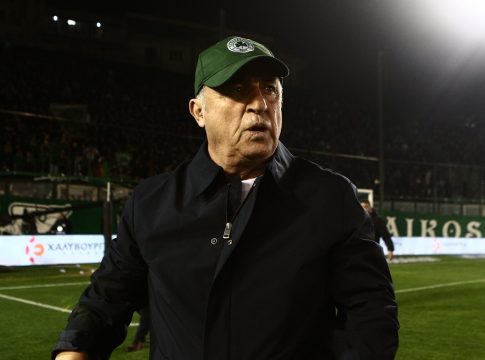 Παναθηναϊκός: Ο Φατίχ Τερίμ υπέγραψε το καπέλο του και έβαλε την ημερομηνία της πρόκρισης (pic)