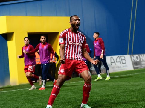 Ελ Κααμπί: «Να συνεχίσουμε έτσι για τον κόσμο μας» (vid)